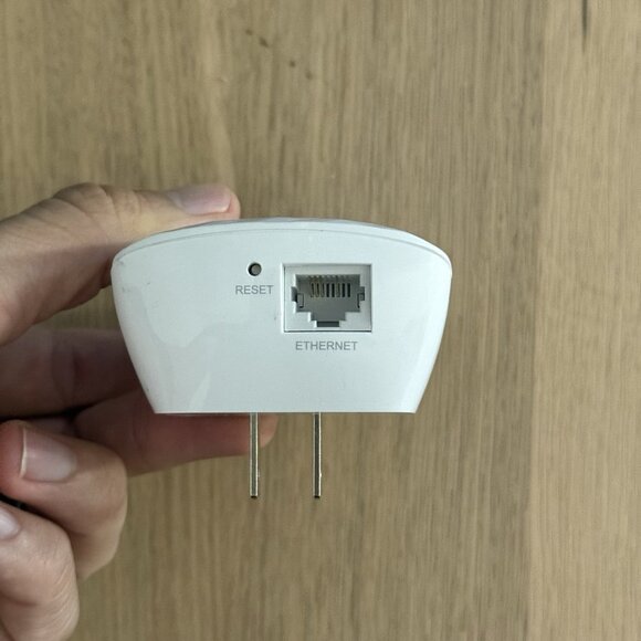 TP-Link RE200 AC750 Wireless Dual Band Wi-Fi Range Extender / Repeater / Booster - Picture 7 of 7